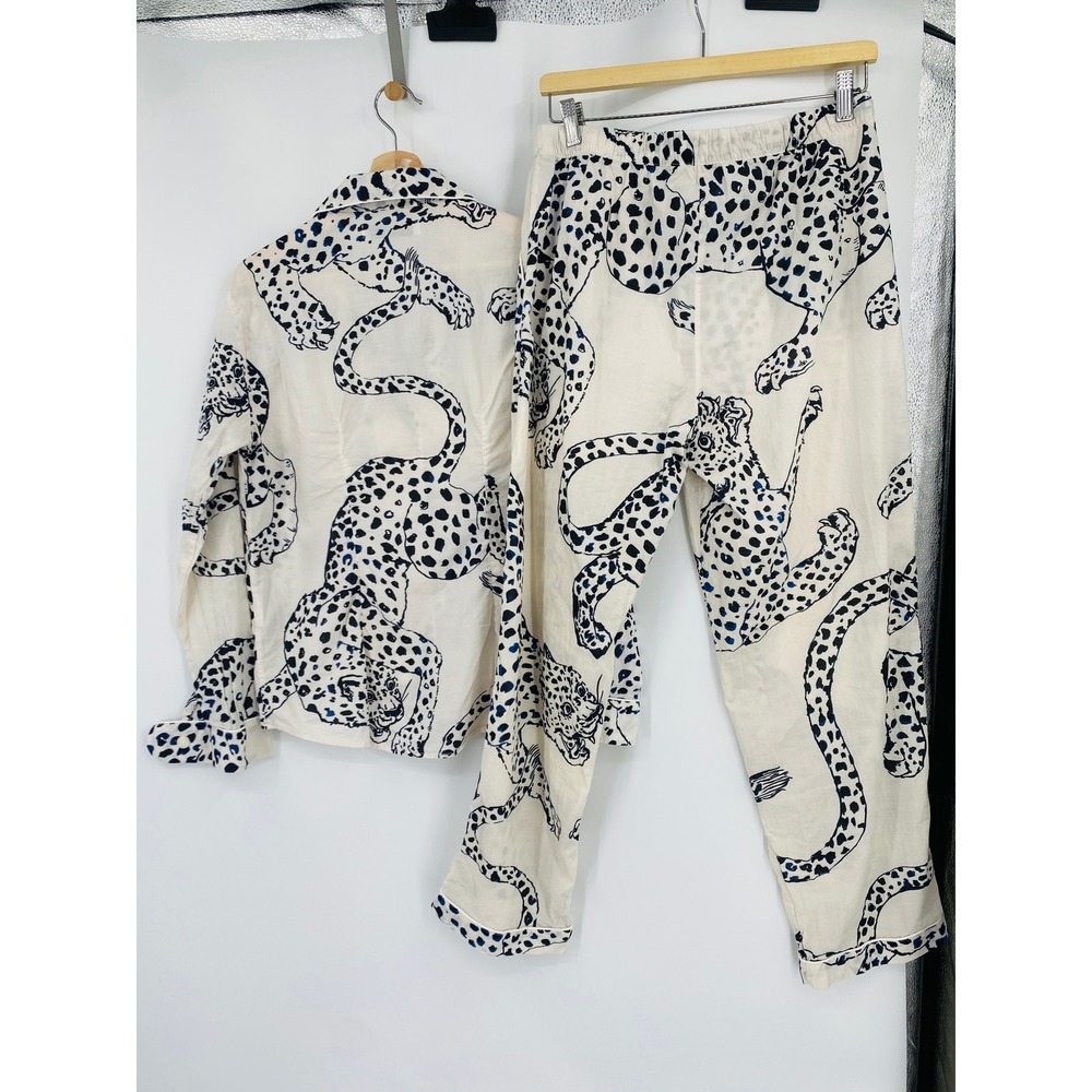 Desmond & Dempsey Jaguar Boxy Shirt & Wide-Leg Trousers Pyjama Set - Picture 6 of 8